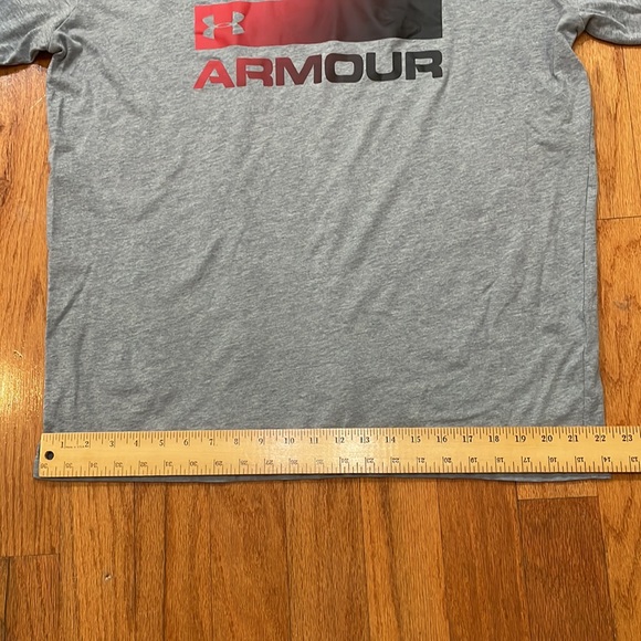 Under Armour Men’s 2XL T shirt Heatgear Gray Short Sleeve - Picture 8 of 10